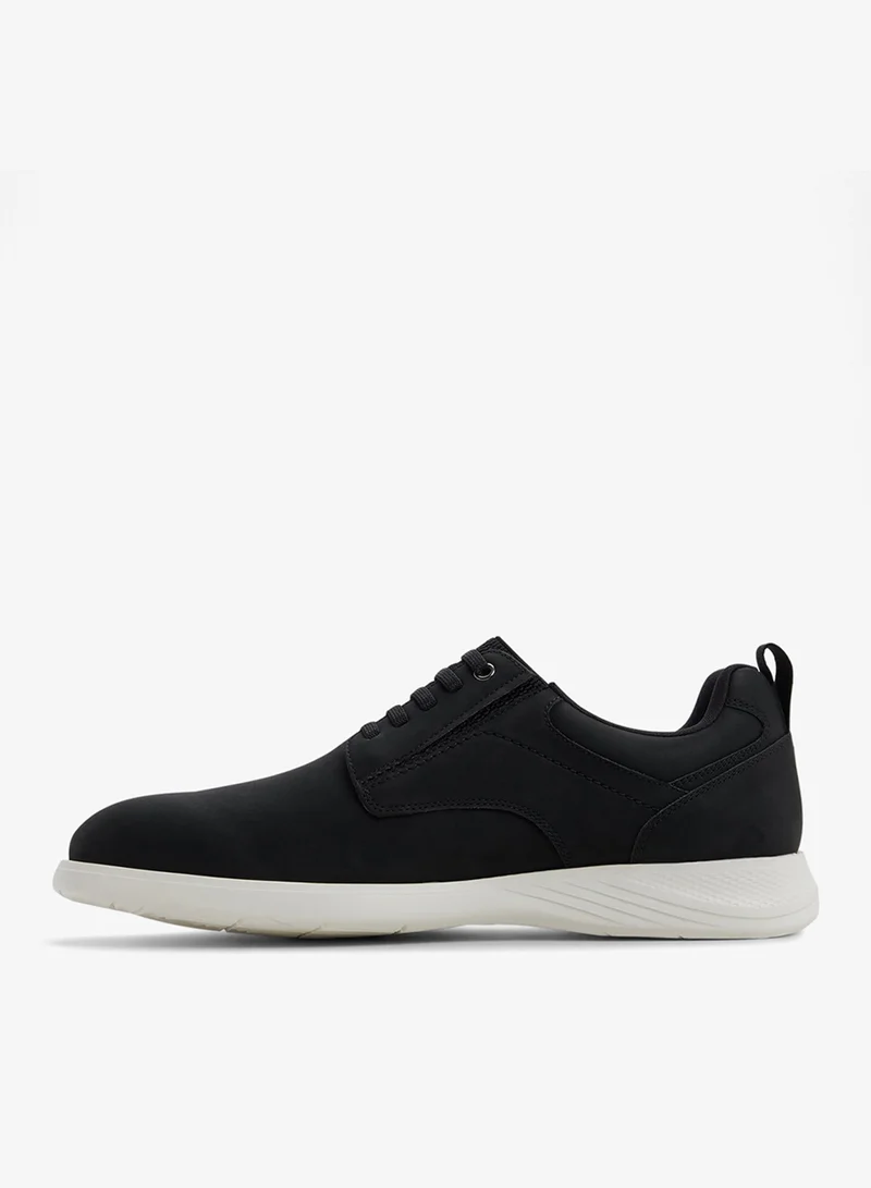 الدو Low Top Lace Up Sneakers